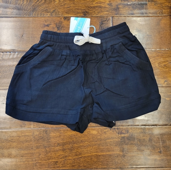 Umgee Pants - NWT Umgee Shorts Size S Black